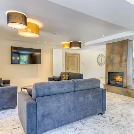 Le Domaine De Wisbeley Halet