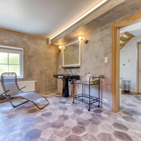 Le Domaine De Wisbeley Halet